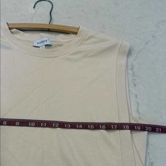 Evereve Beige Sleeveless Muscle Tee Size Large - Picture 4 of 6